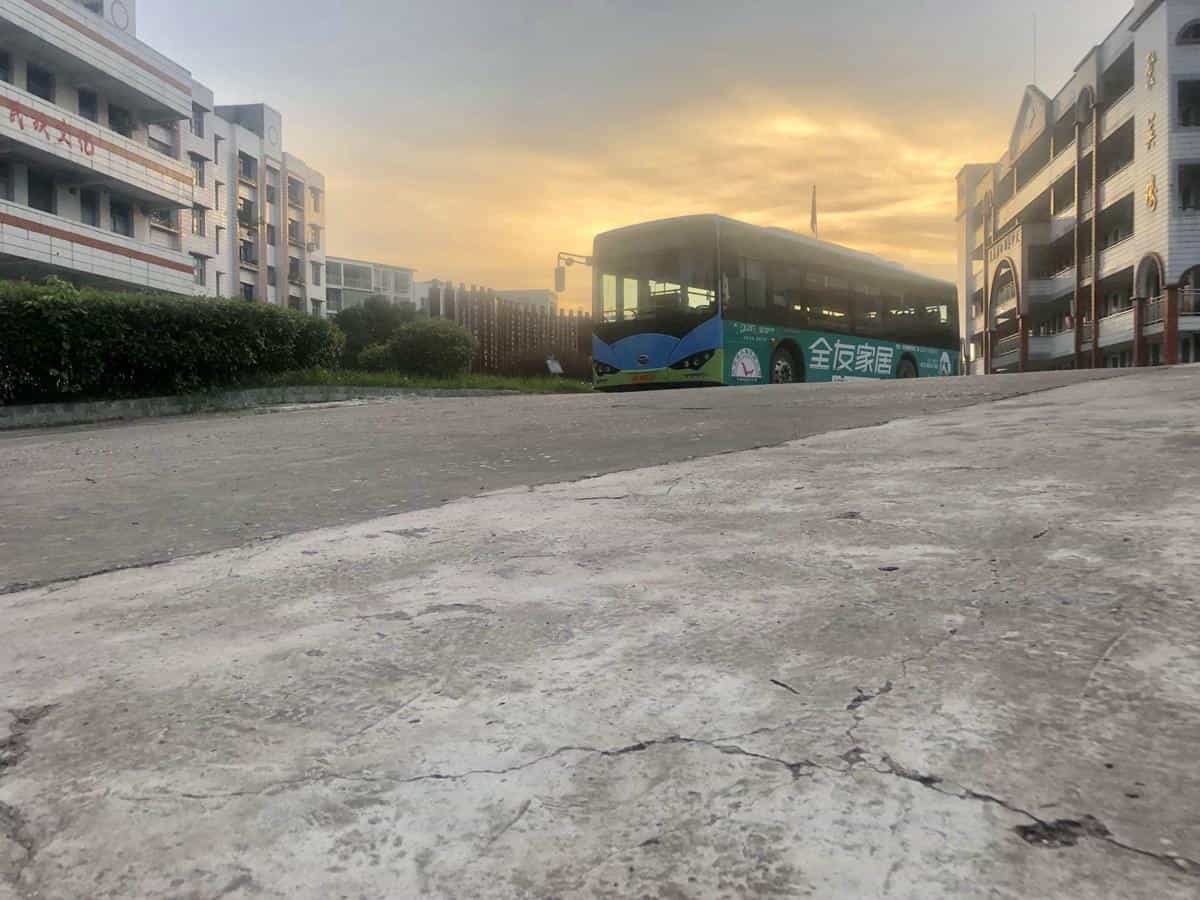 相隔12年的初中同学相聚了,感觉心回到了家
